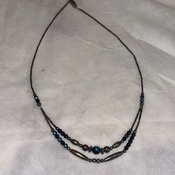 Jewelry - Chic Black and Silver Beaded Necklace